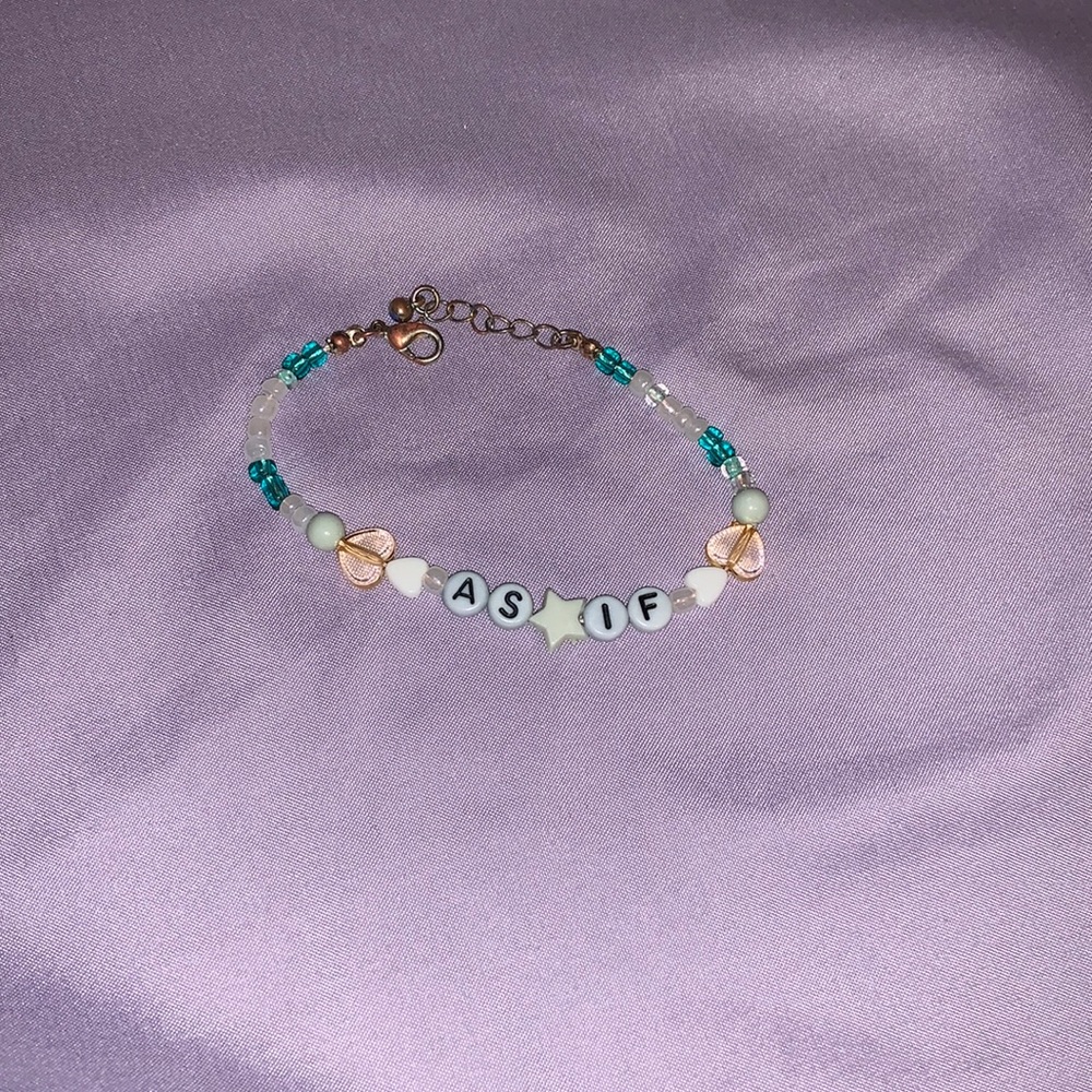 Beaded bracelet